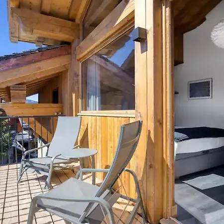 Apartment With Balcony 350m From Ski Lift *